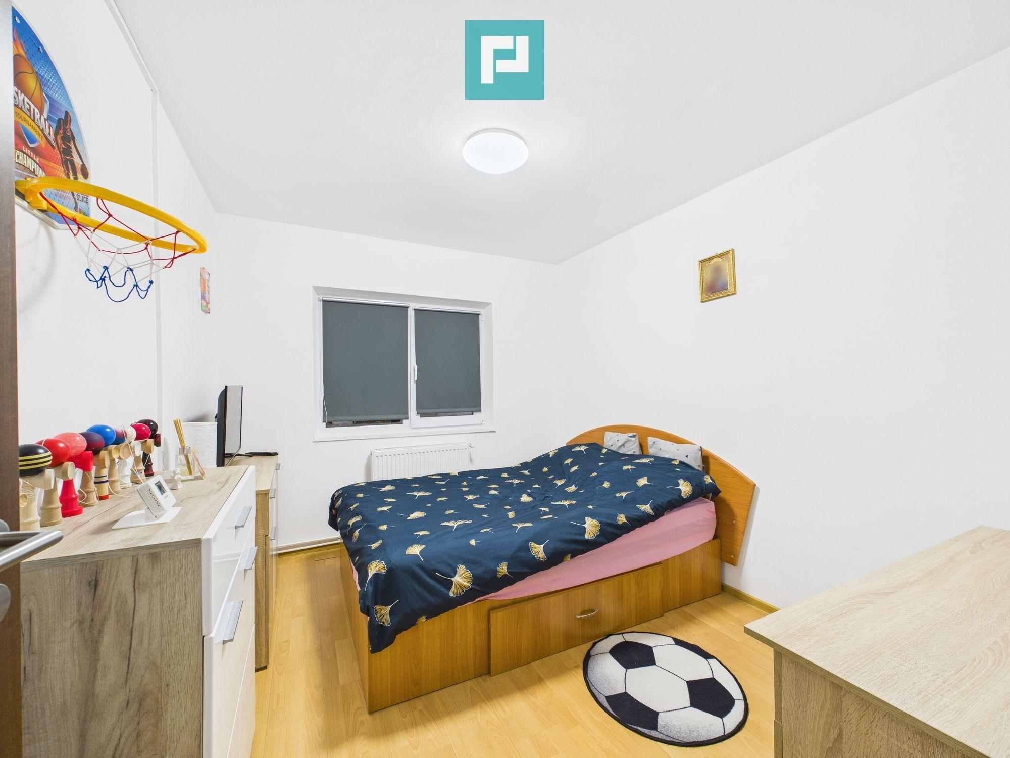 Apartament cu 3 camere în zona Girocului - 13