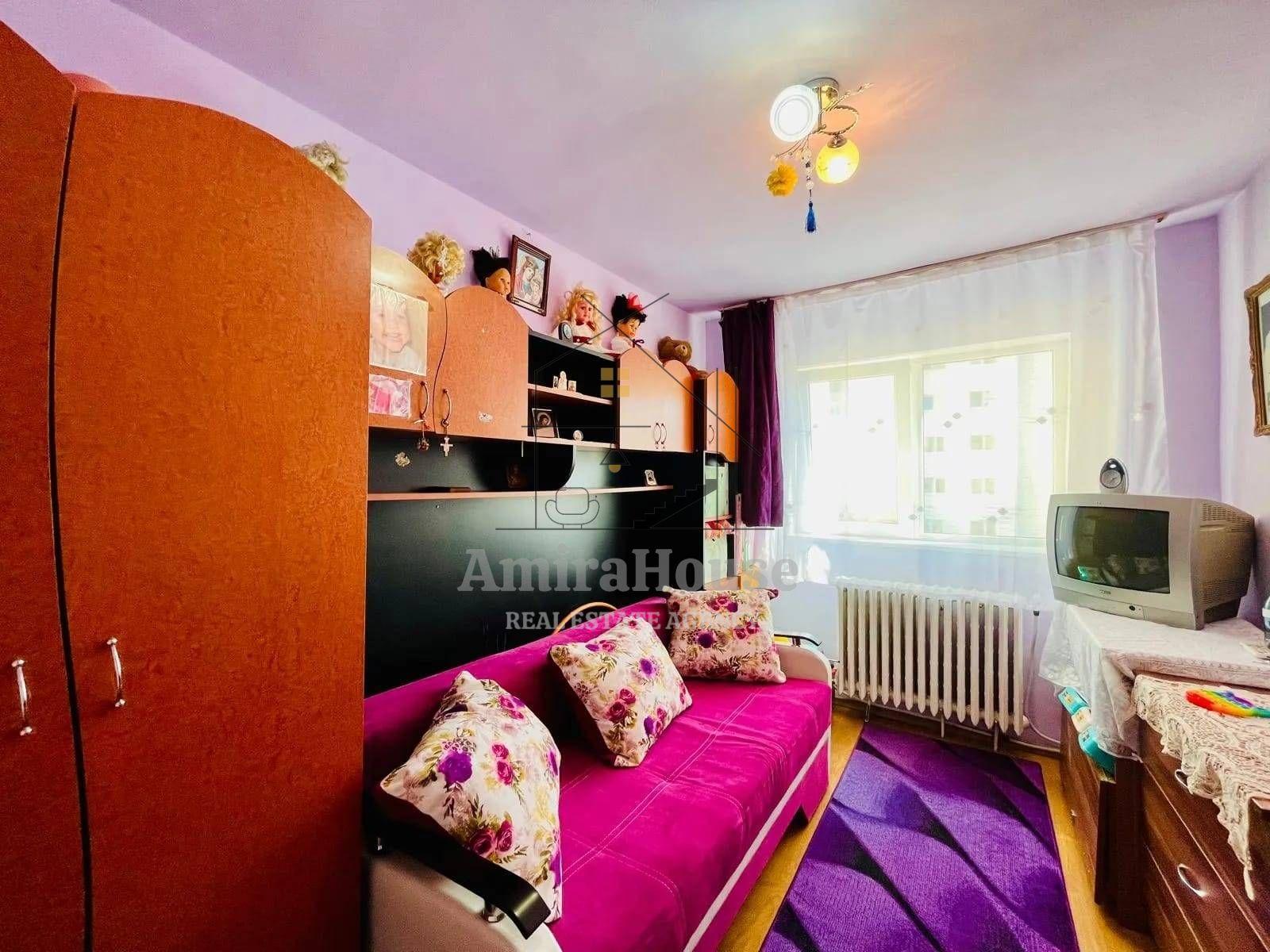 Apartament 3 camere de vanzare Manastur, str Mehedinti - 11
