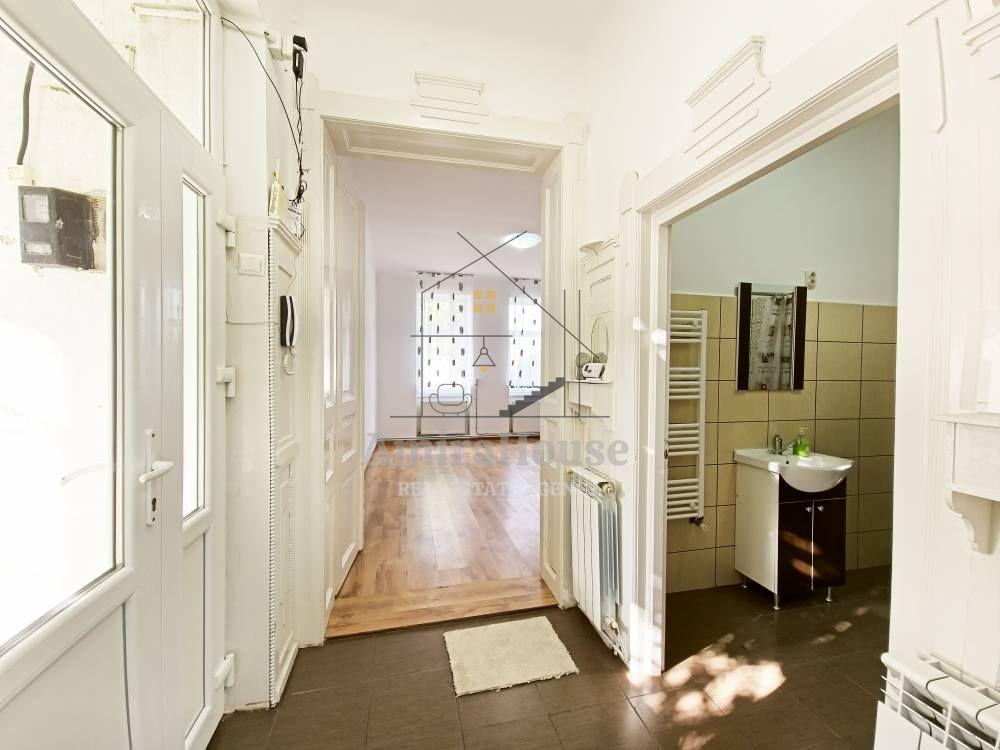 Casa alipita de inchiriat Gruia pt sediu firma, birou, locuinta - 8