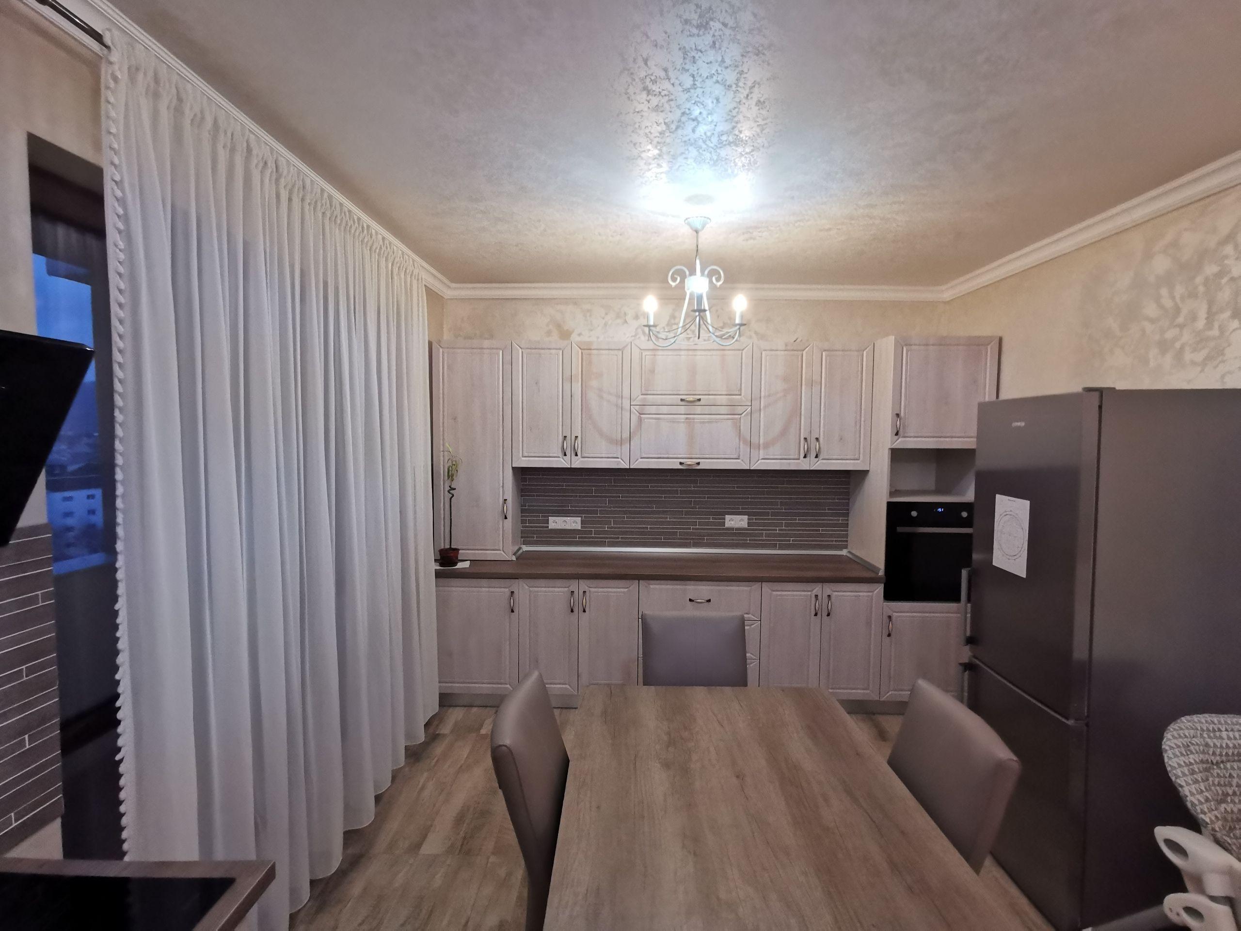 Penthouse , zona Isu, spatios ! - 2