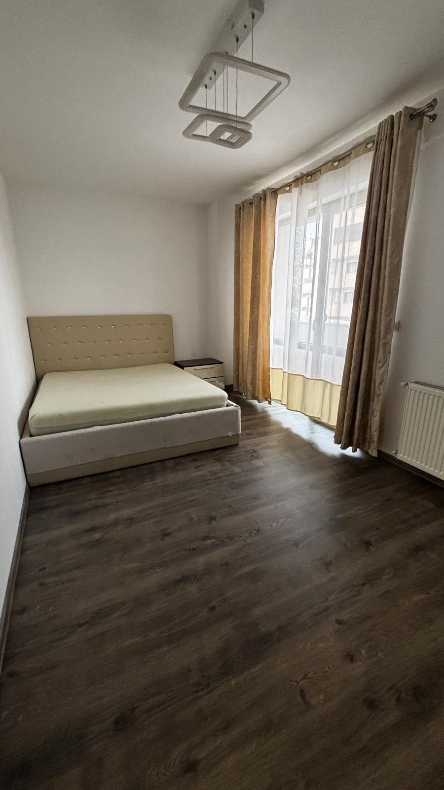 Apartament 3 camere , zona Isu , etaj 3 ! - 4