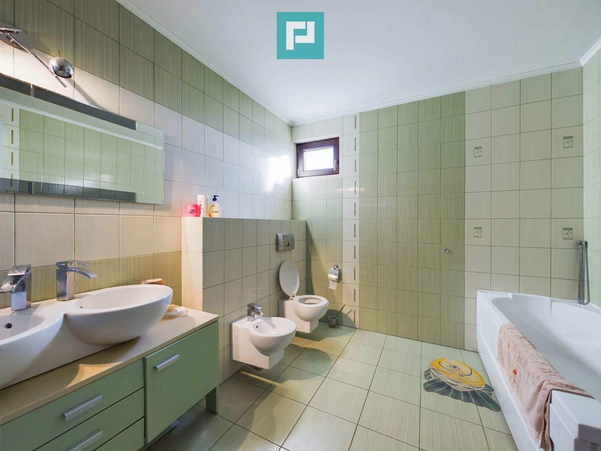 Vilă spațioasă cu 8 camere, Grădiște - 28