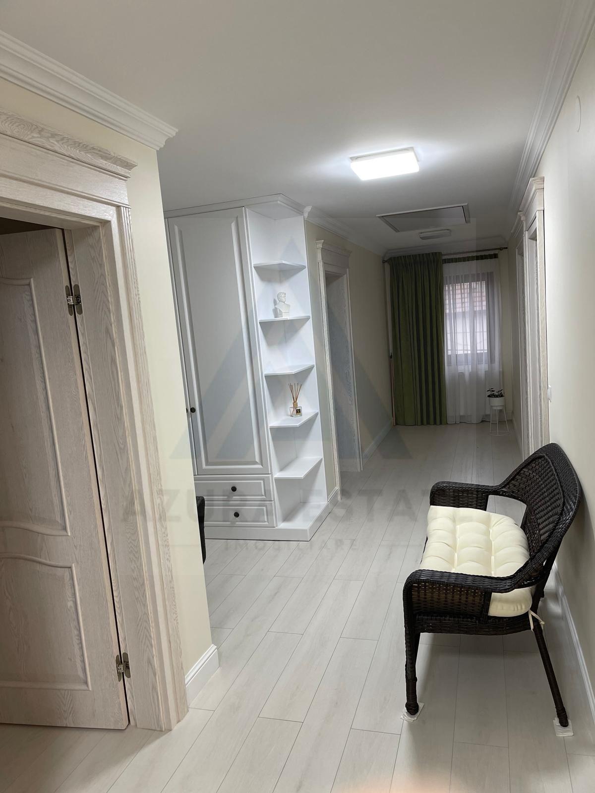 Vila 360 mp utili super exclusivista si teren 750 mp in Sibiu - 26