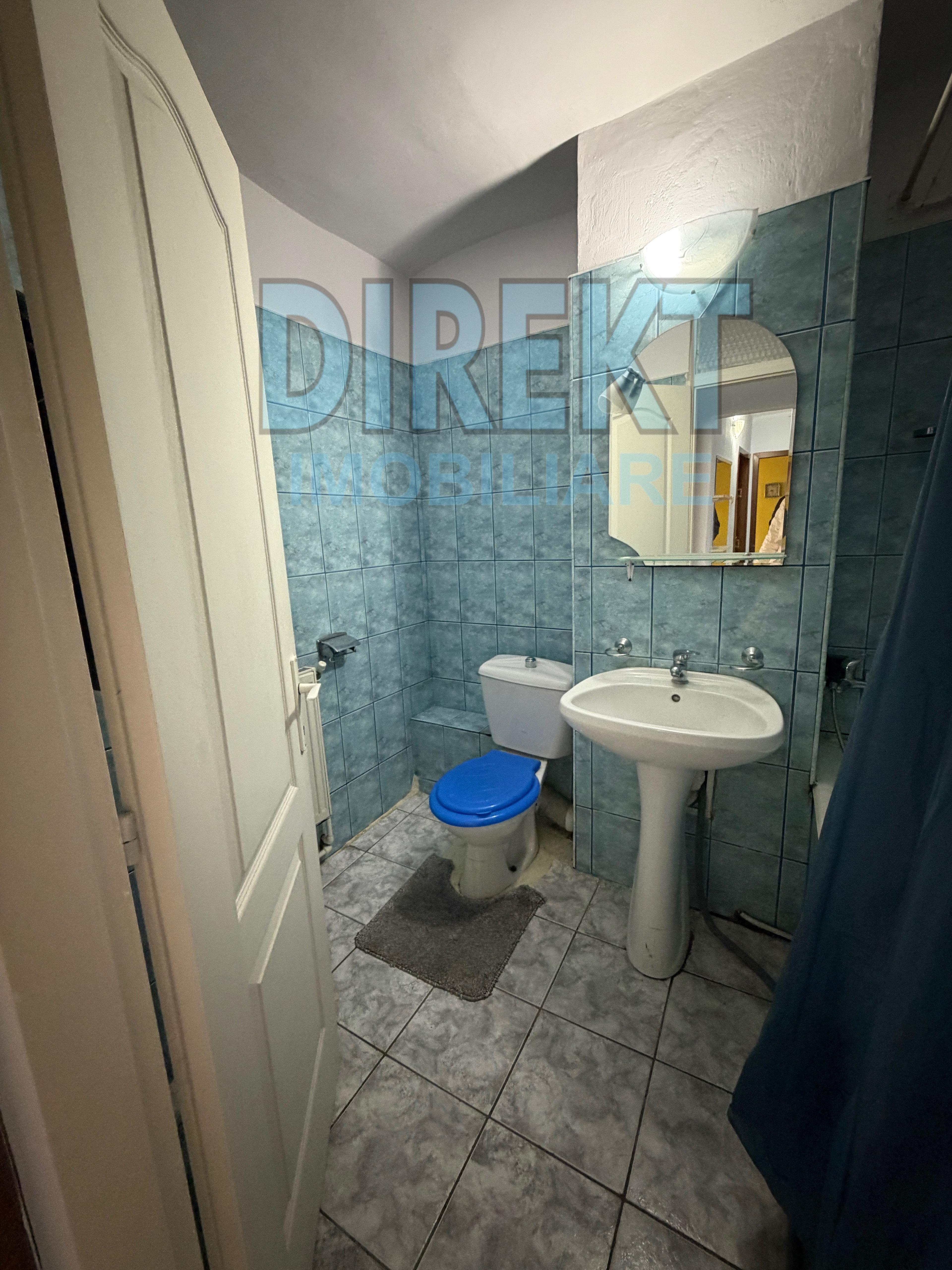 Apartament etaj 2 , zona Stefan cel Mare - 5
