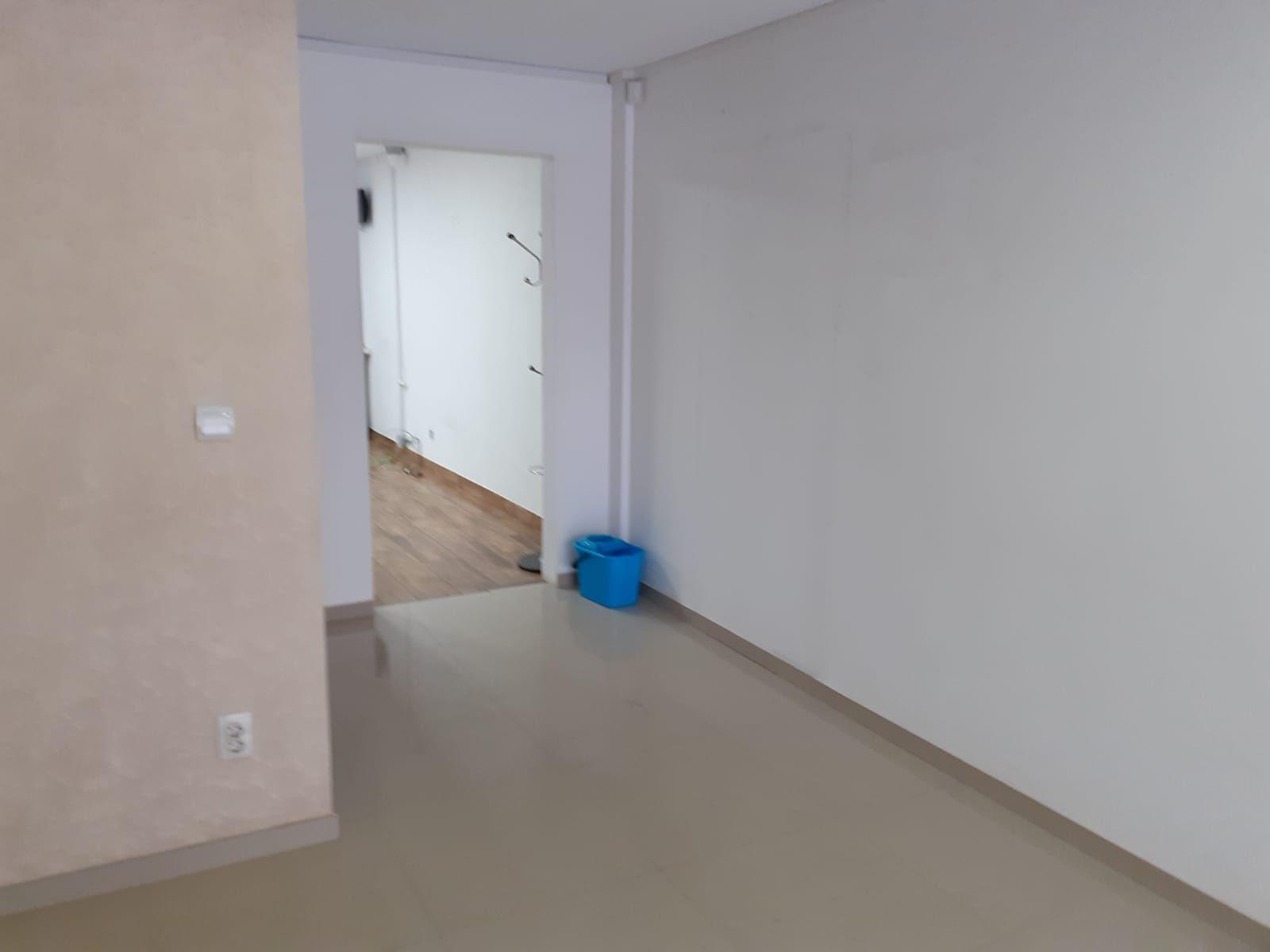 Spatiu comercial , zona Spitalul Judetean - 3