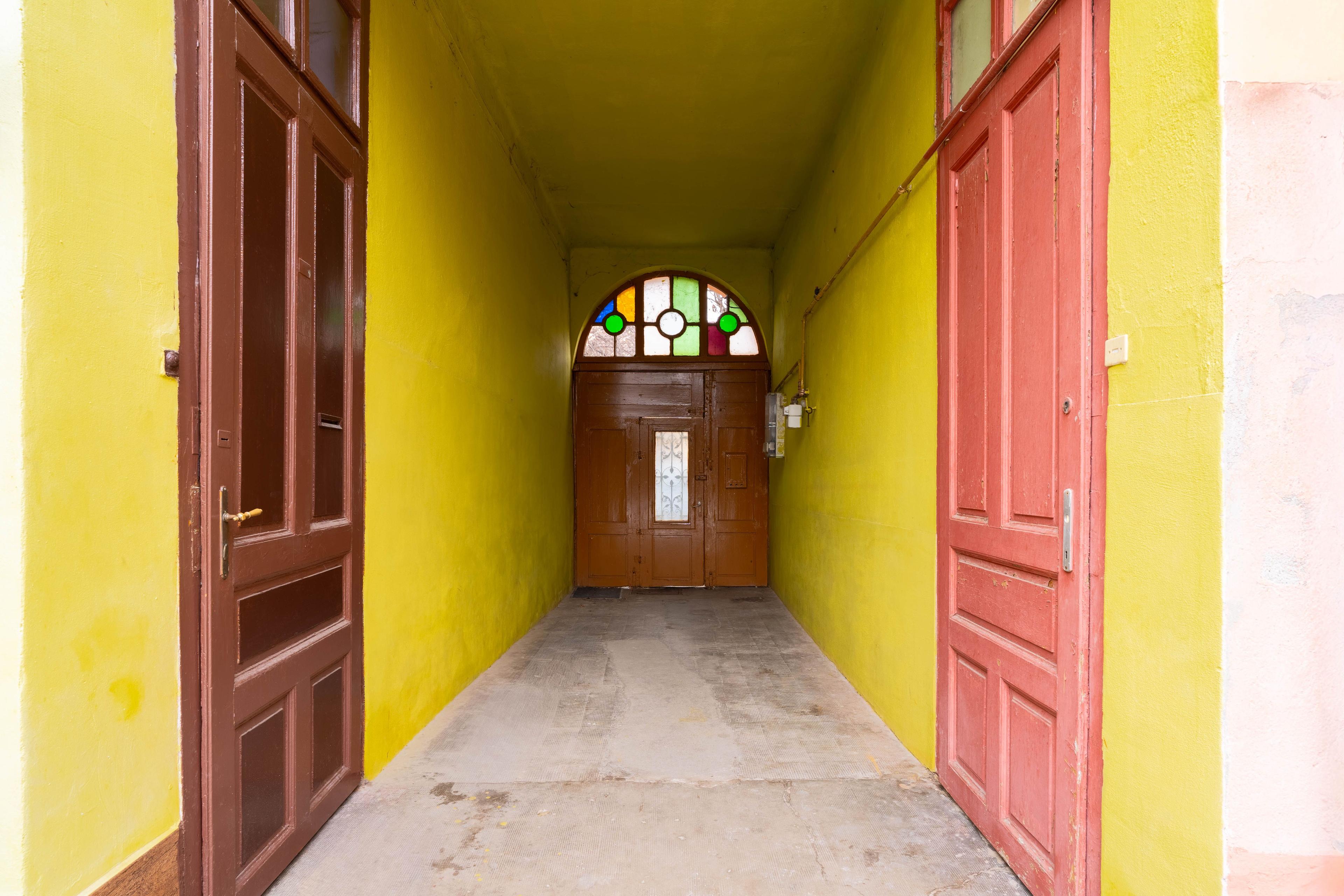 PRET NOU! Apartament la casă, ultracentral– curte proprie și garaj - 6