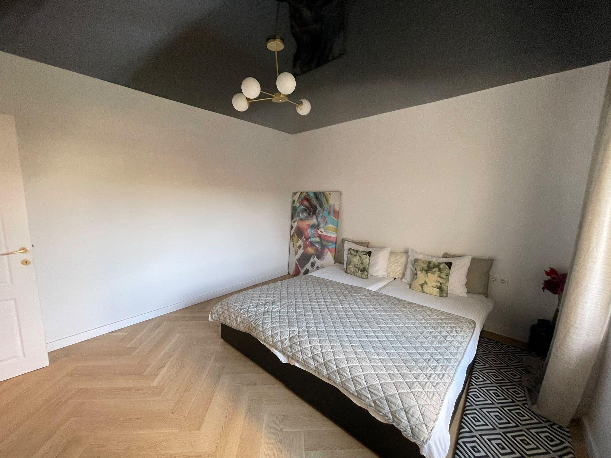 Casă parter, luminoasă, – vizavi de Spitalul Județean-365.000 EURO neg - 12