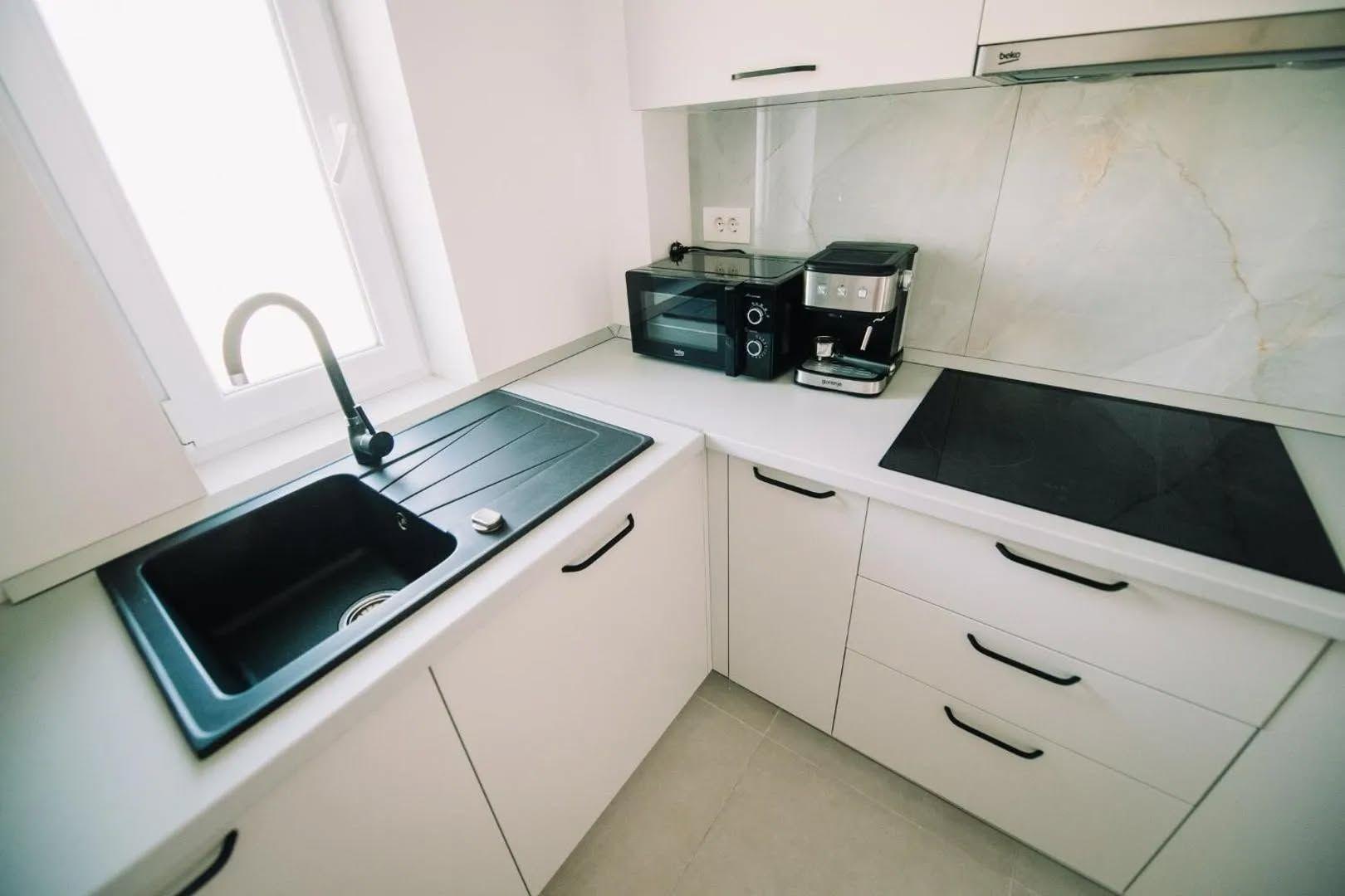 Ap cu 2 camere la cheie, mobilat/utilat + parcare inclusă-105.000 euro - 11
